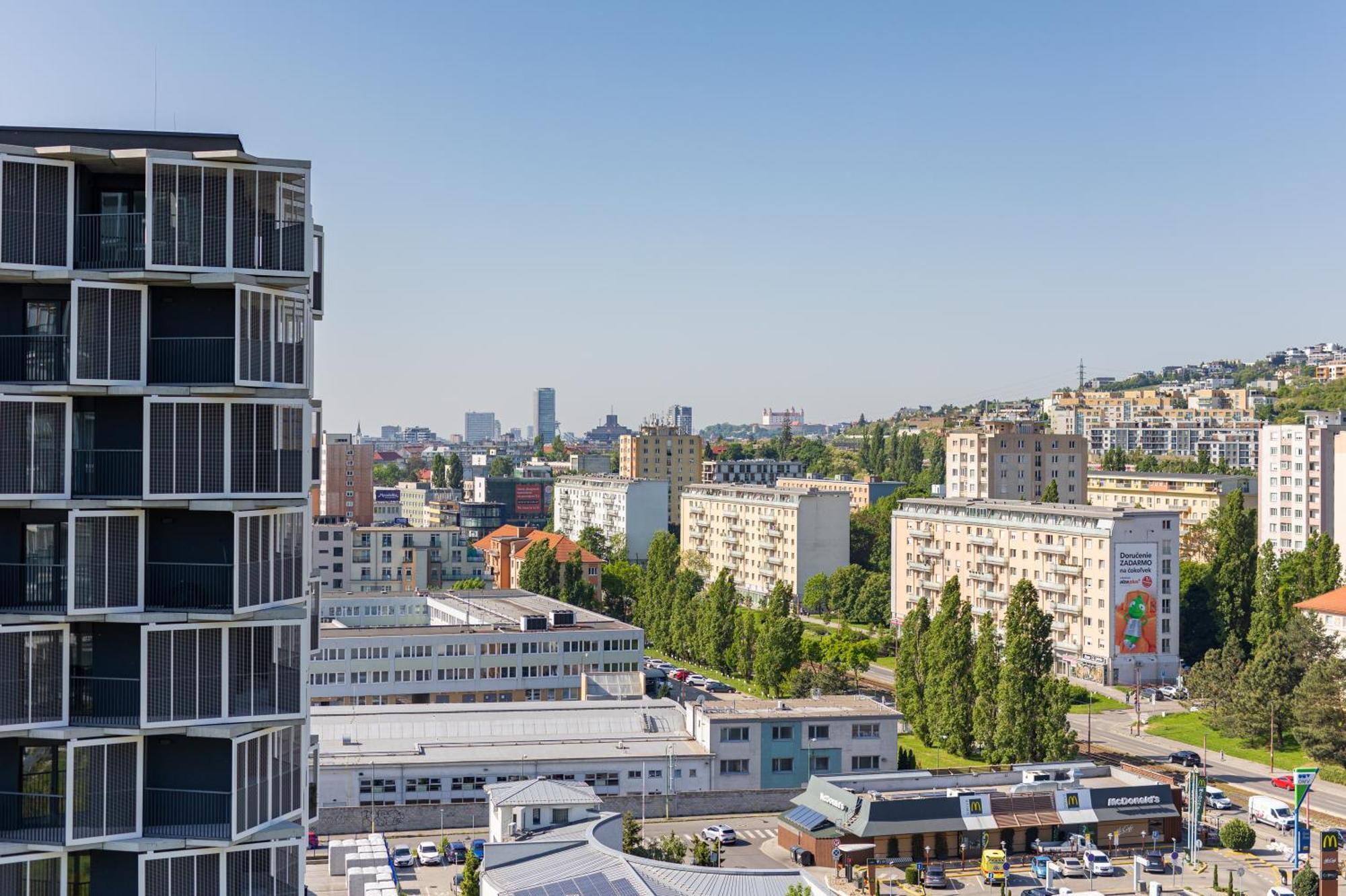 Bnb Slovakia Guthaus 64D Bratislava Exteriör bild