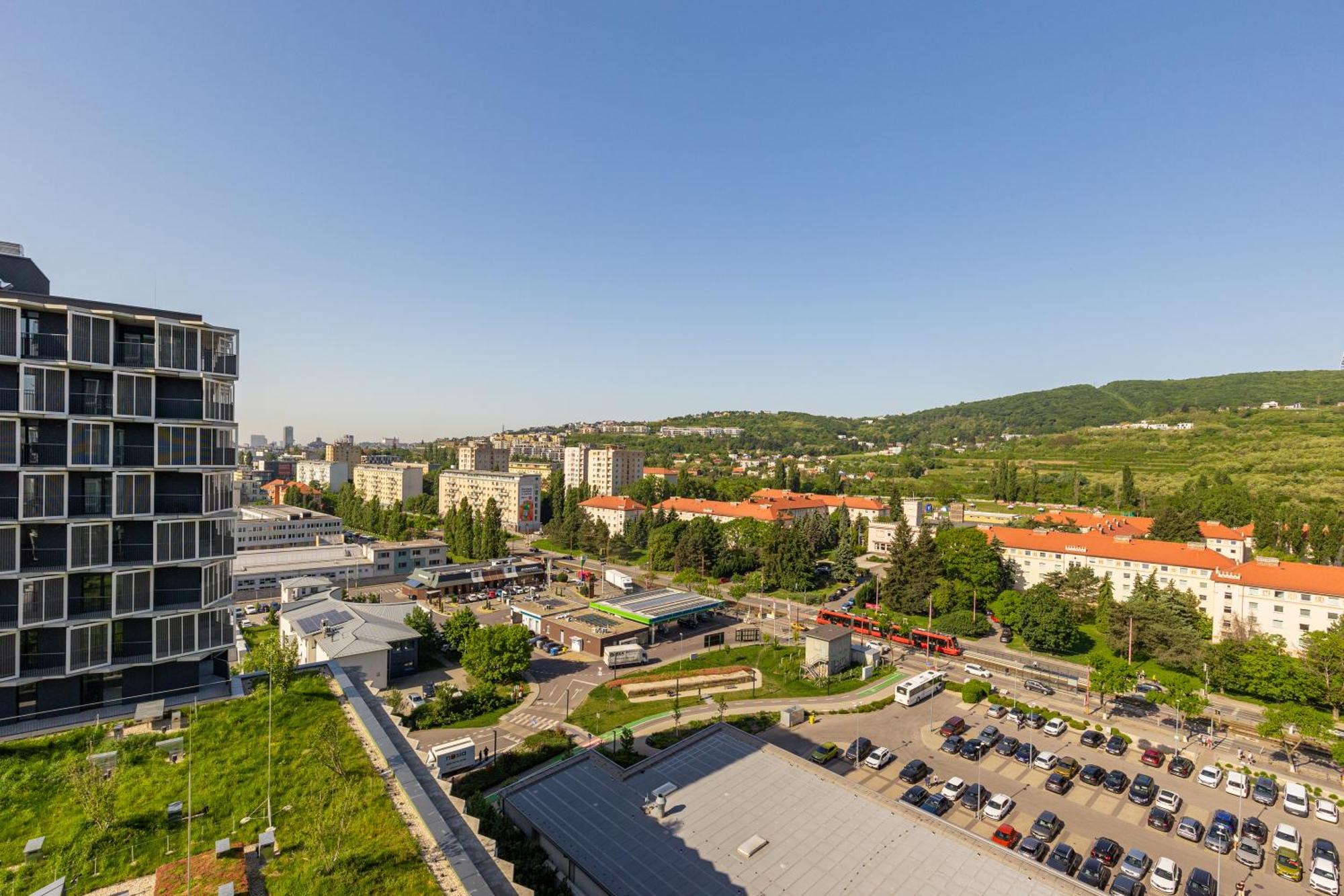 Bnb Slovakia Guthaus 64D Bratislava Exteriör bild